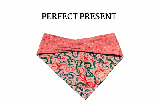 Ribbon Bows + Petite Flowers Plaid Reversible Tie/On Bandana