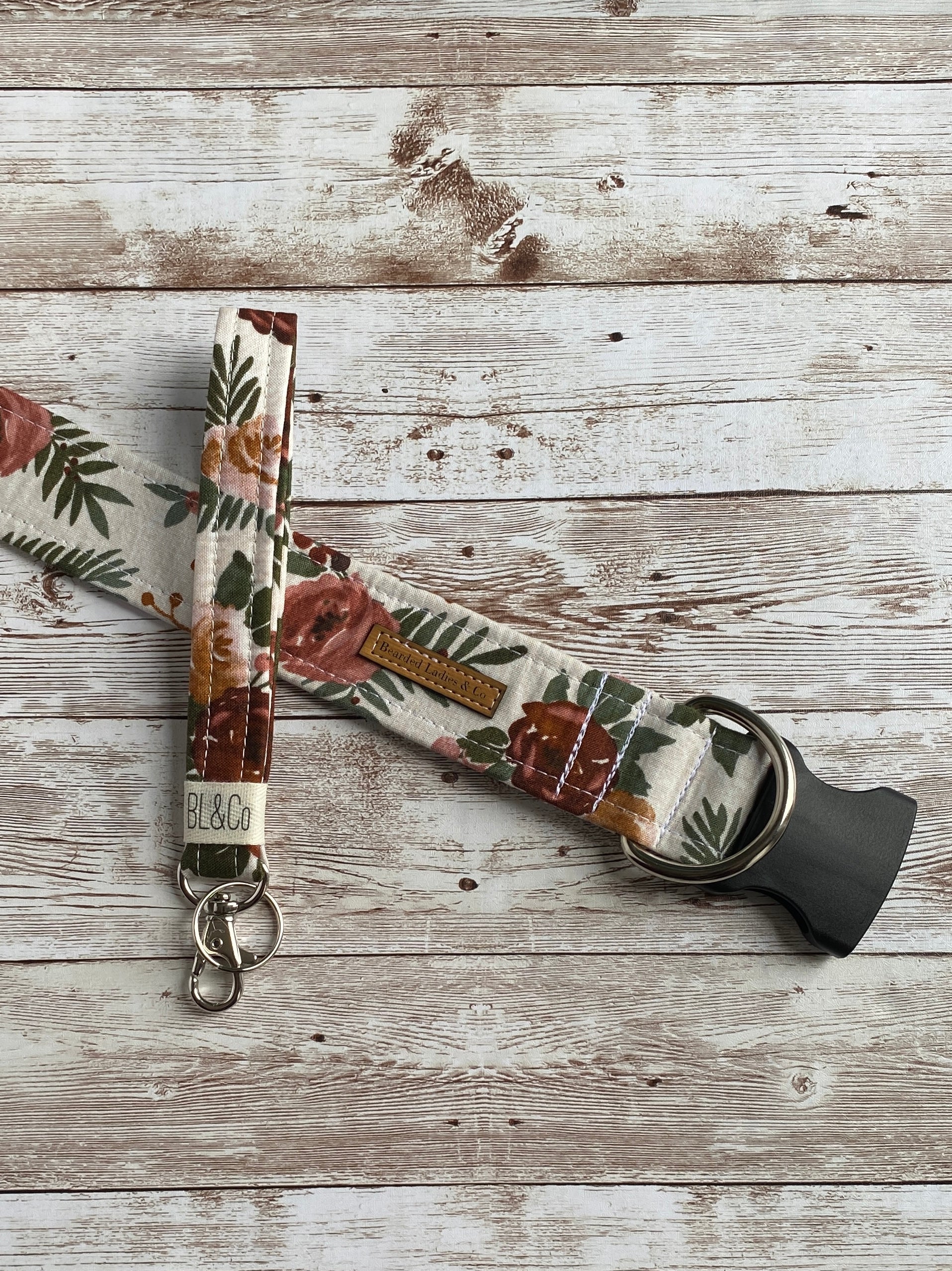 Vintage Roses Dog Collar